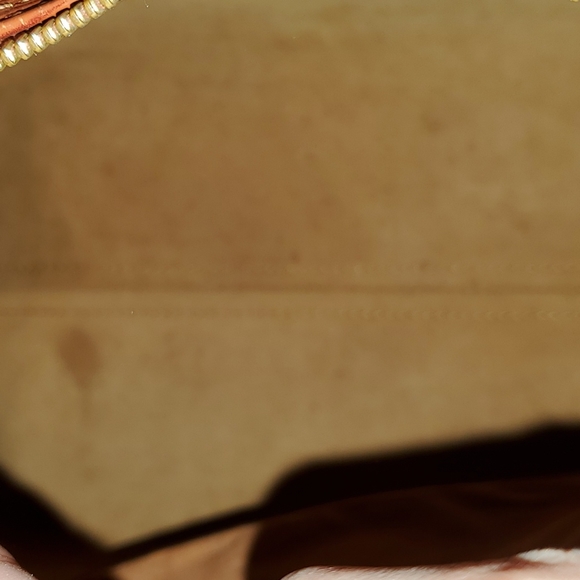 LV Speedy 35 - Picture 9 of 12